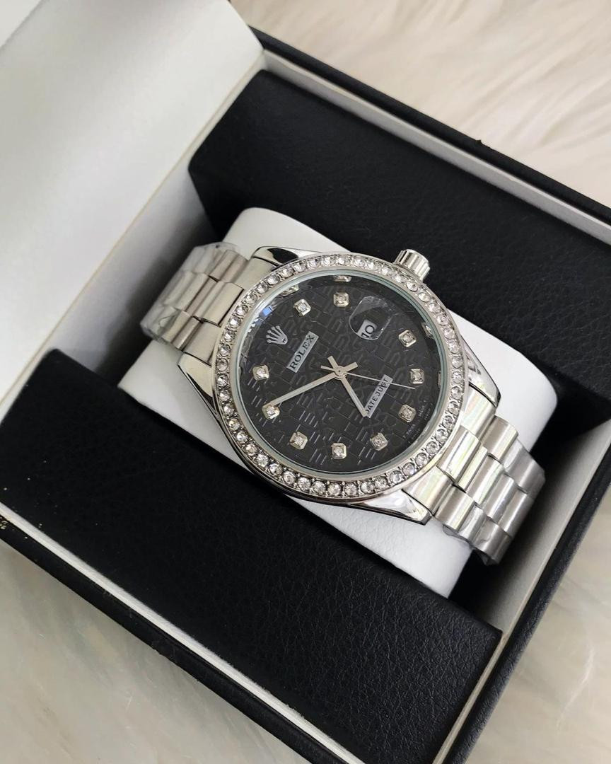 Classic Watches Rolex Date Just Silver & Black Colour